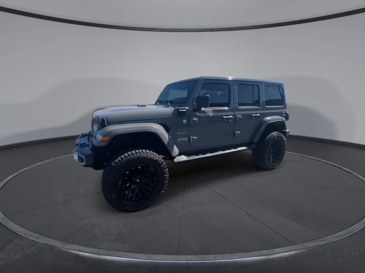 Used 2023 Jeep Wrangler Unlimited Sahara w/ Cold Weather Group AWD/4WD image 5