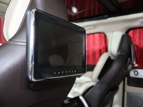Used 2021 Lincoln Navigator L Black Label w/ Special Edition Package AWD/4WD image 16