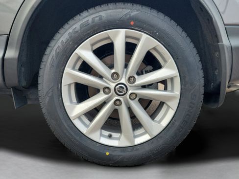 Used 2019 Nissan Rogue Sport SV image 7