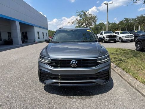 Used 2024 Volkswagen Tiguan SE R-Line AWD/4WD image 2