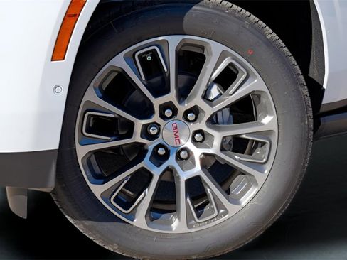 New 2026 GMC Yukon Denali w/ Sun & Power Step Package image 2