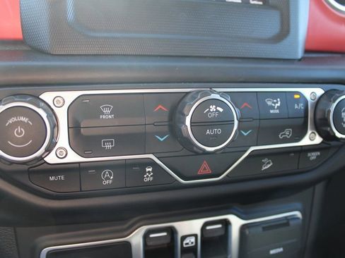 Used 2020 Jeep Wrangler Unlimited Rubicon AWD/4WD image 22
