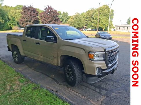 Used 2022 GMC Canyon AT4 w/ Driver Alert Package AWD/4WD image 4