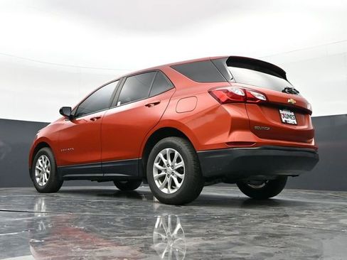 Used 2020 Chevrolet Equinox LS w/ LS Convenience Package FWD image 37