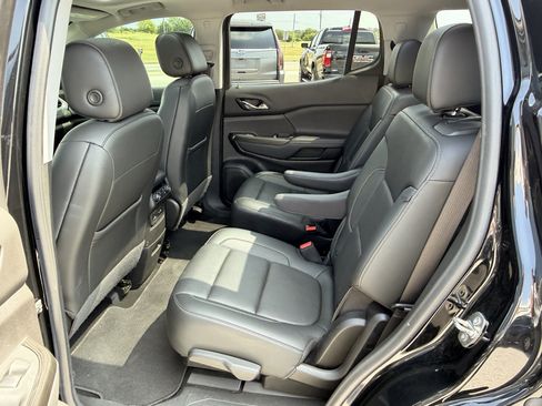 Used 2021 GMC Acadia SLT w/ Technology Package FWD image 28