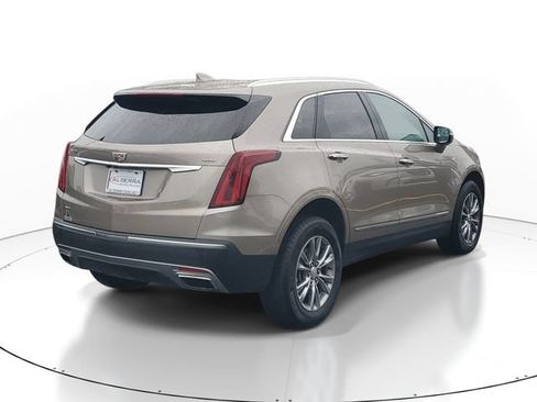 Used 2023 Cadillac XT5 Premium Luxury w/ LPO, Floor Liner Package AWD/4WD image 4