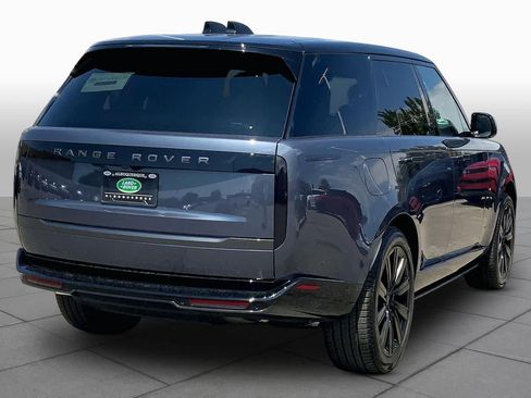 Used 2026 Land Rover Range Rover SE AWD/4WD image 11