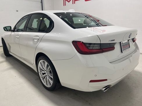 Used 2023 BMW 330i xDrive 330i xDrive w/ Driving Assistance Package image 9