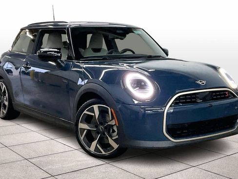 Certified 2025 MINI Cooper S image 2