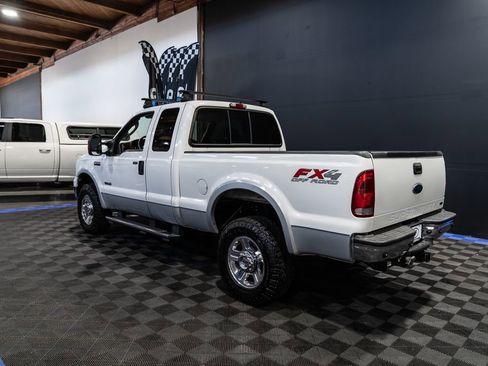 Used 2006 Ford F350 Lariat AWD/4WD image 4