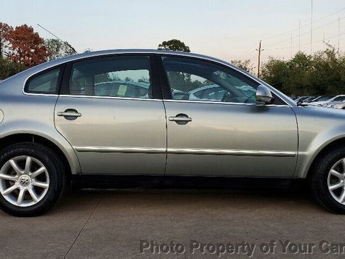 Used 2004 Volkswagen Passat GLS image 9