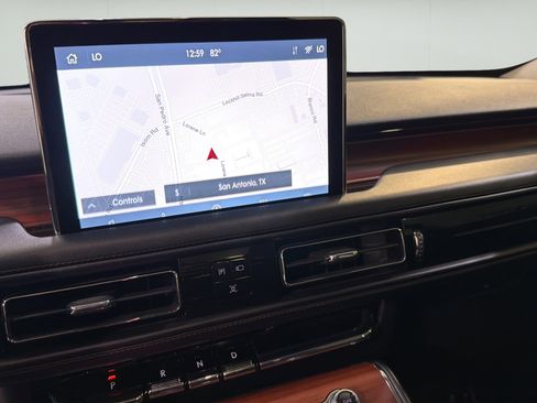 Used 2023 Lincoln Aviator Reserve RWD image 17