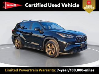 Used 2023 Toyota Highlander Bronze Edition video 1