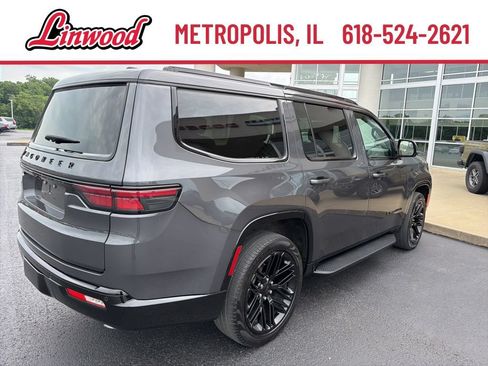 Used 2024 Jeep Wagoneer Series II AWD/4WD image 6
