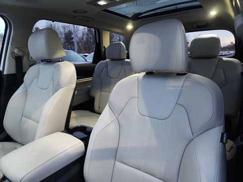 Used 2024 Kia Telluride SX image 23