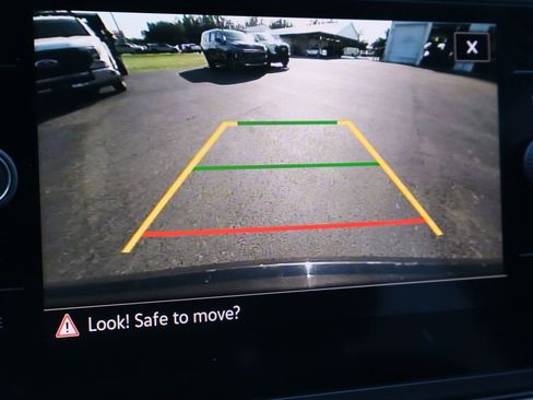 Used 2021 Volkswagen Atlas Cross Sport SE image 15