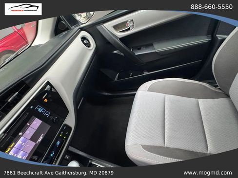 Used 2017 Toyota Corolla LE w/ Carpet Mat Package (TMS) FWD image 13