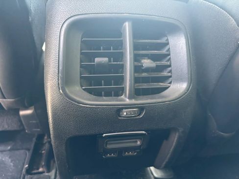 Used 2020 Jeep Cherokee Latitude Plus FWD image 12