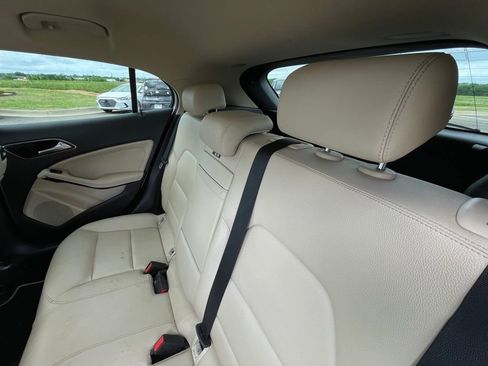 Used 2016 Mercedes-Benz GLA 250 4MATIC image 10