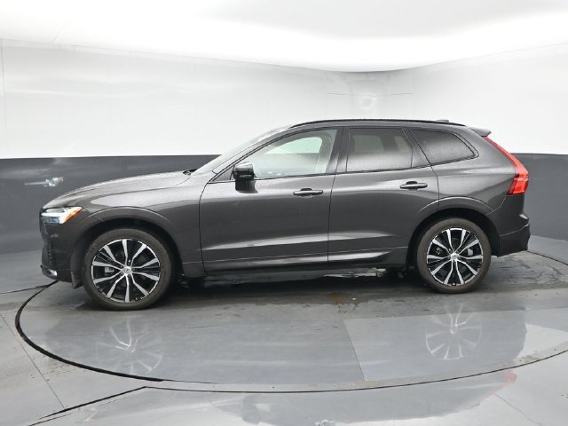 Used 2024 Volvo XC60 B5 Plus w/ Protection Package Premier AWD/4WD image 4