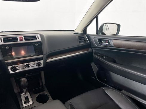 Used 2016 Subaru Outback 2.5i Limited image 25