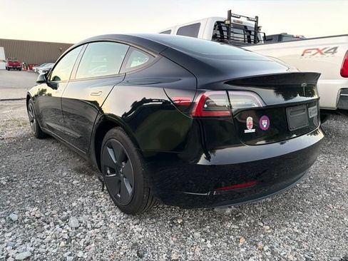 Used 2023 Tesla Model 3 Standard Range RWD image 4