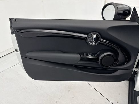 Used 2021 MINI Cooper S FWD image 21