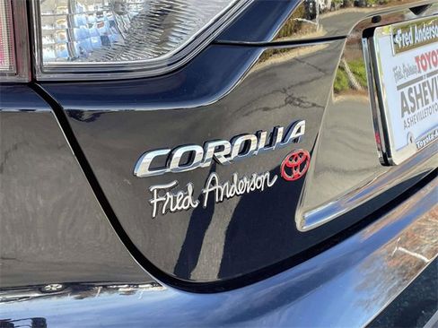 Used 2024 Toyota Corolla LE image 11