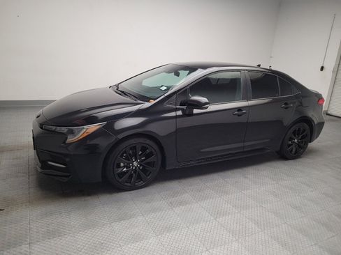 Used 2020 Toyota Corolla SE FWD image 2