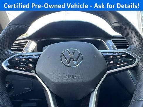Used 2024 Volkswagen Tiguan SE R-Line AWD/4WD image 17