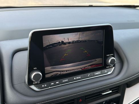 Used 2026 Nissan Rogue SV FWD image 21