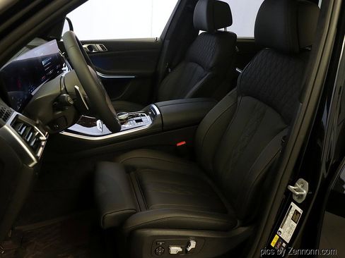 Used 2026 BMW X5 xDrive50e w/ Executive Package image 11