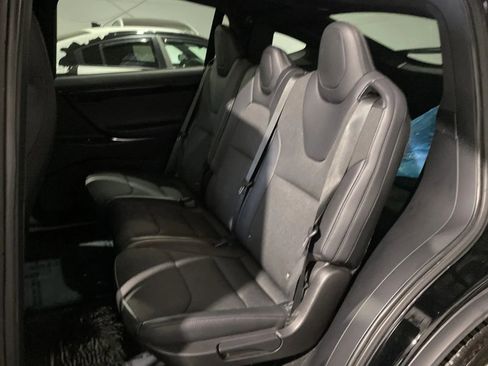 Used 2018 Tesla Model X 75D image 9