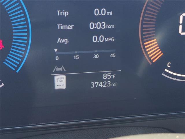 Used 2025 Hyundai Kona SEL FWD image 11
