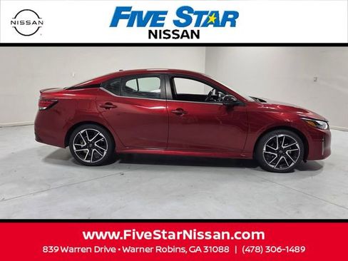 Used 2024 Nissan Sentra SR FWD image 13