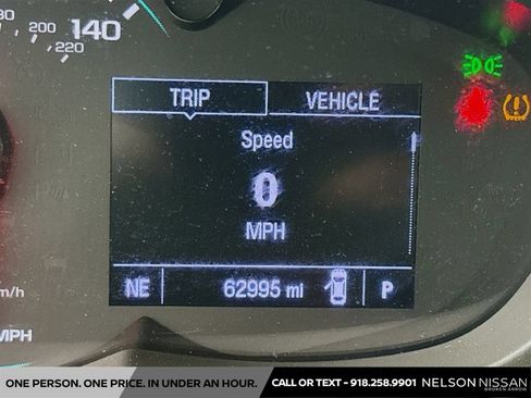 Used 2020 Chevrolet Trax LT w/ LT Convenience Package AWD/4WD image 12