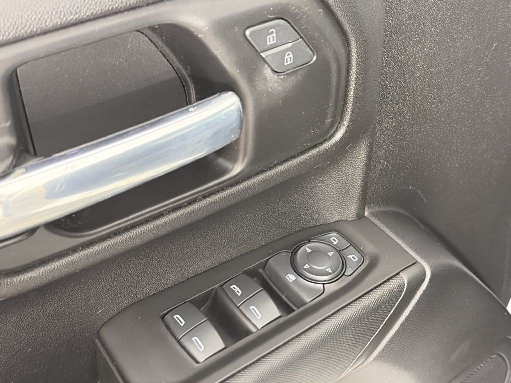 Used 2021 Chevrolet Silverado 1500 W/T w/ WT Value Package AWD/4WD image 23
