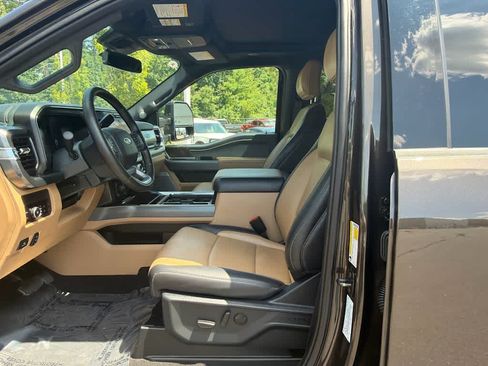 Used 2025 Ford F350 Lariat w/ Lariat Ultimate Package AWD/4WD image 17