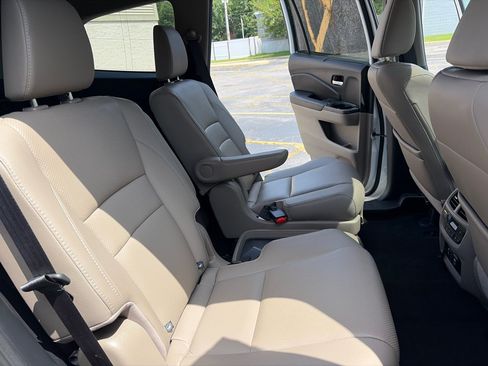 Used 2017 Honda Pilot Elite image 33