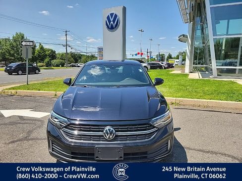 Certified 2024 Volkswagen Jetta Sport FWD image 2