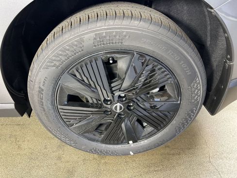 New 2025 Nissan Murano SV image 5