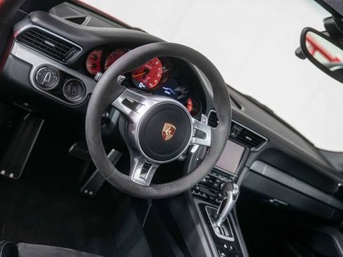 Used 2015 Porsche 911 GT3 RWD image 19