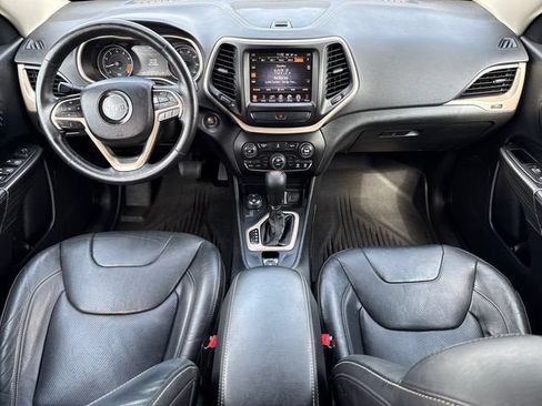 Used 2014 Jeep Cherokee Limited w/ Luxury Group AWD/4WD image 12