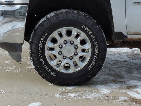 Used 2017 Chevrolet Silverado 2500 W/T image 14