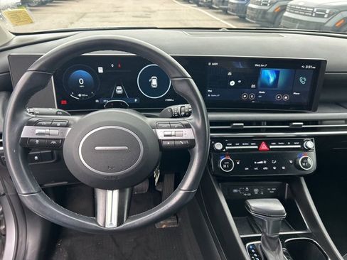 Used 2025 Hyundai Tucson SEL image 13