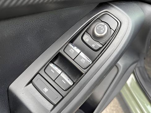 Used 2024 Subaru Crosstrek 2.5i Limited w/ Popular Package #4A image 12