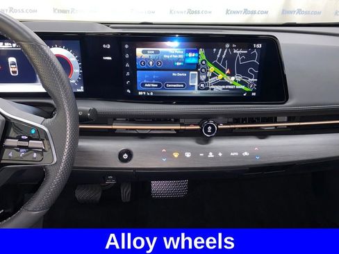 Used 2023 Nissan Ariya AWD image 22