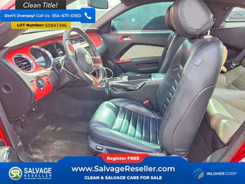 Used 2013 Ford Mustang Premium RWD image 9