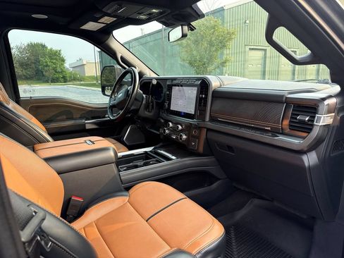 Used 2023 Ford F250 Platinum AWD/4WD image 13