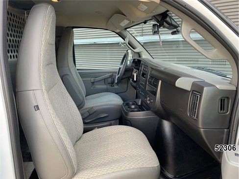 Used 2025 Chevrolet Express 2500 Extended w/ Communications Package image 26